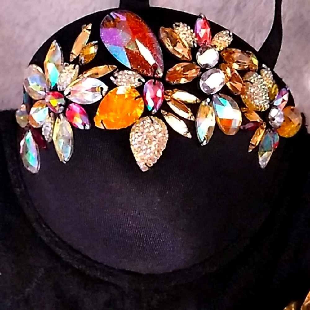 Beautiful bustier - Picture 4 of 12